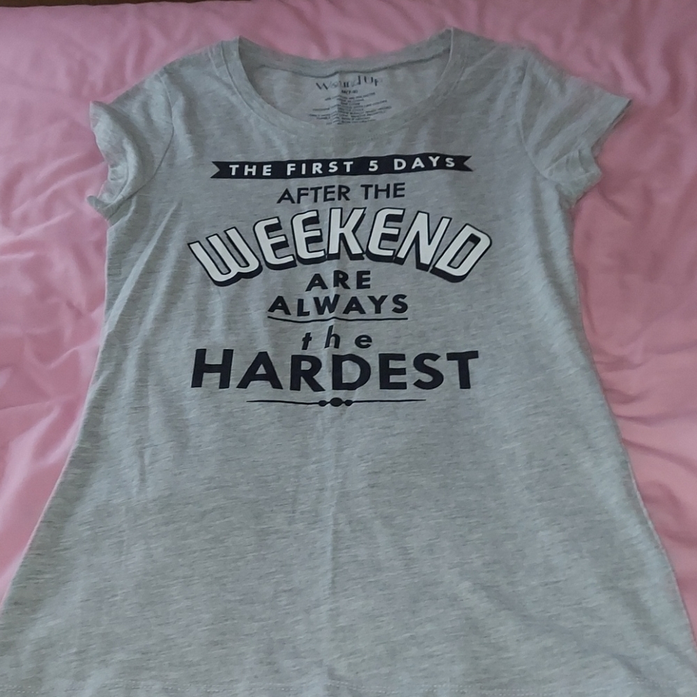 Gray T shirt, Size: M (7-9),